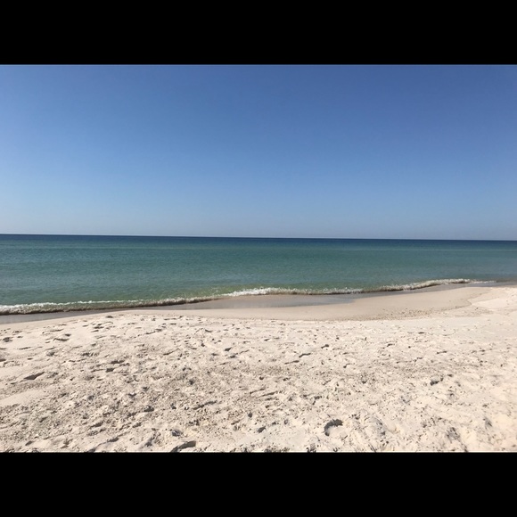 Meet your Posher, Christy - Picture 1 of 2